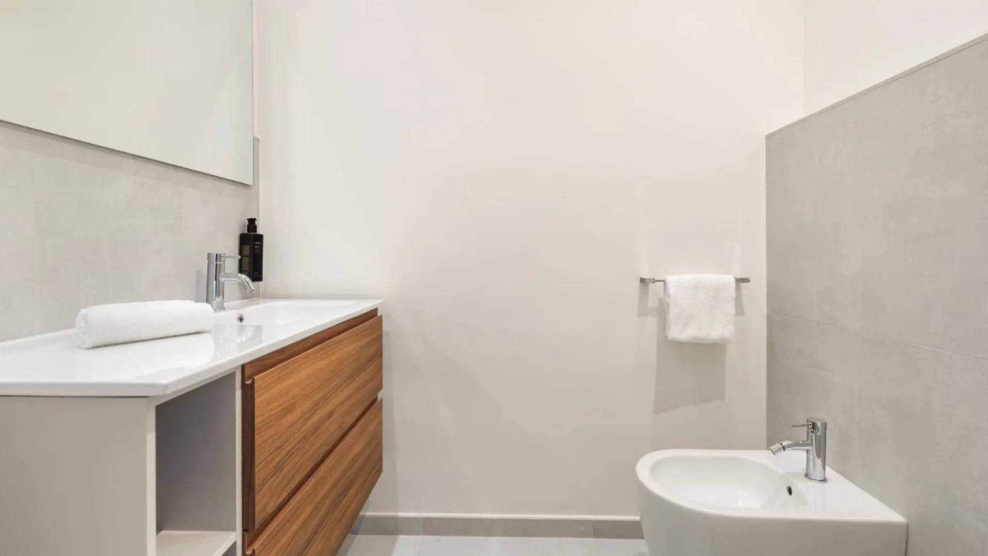 Vatican Lovely 2Br Apartment With Terrace Rome