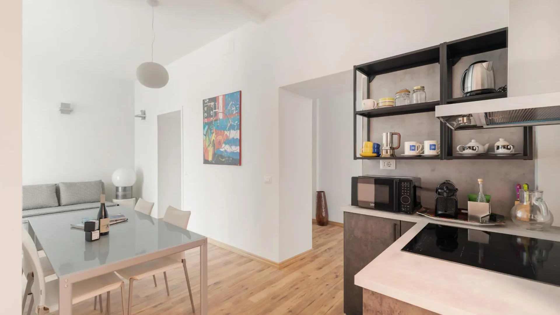 Vatican Lovely 2Br Apartment With Terrace Rzym