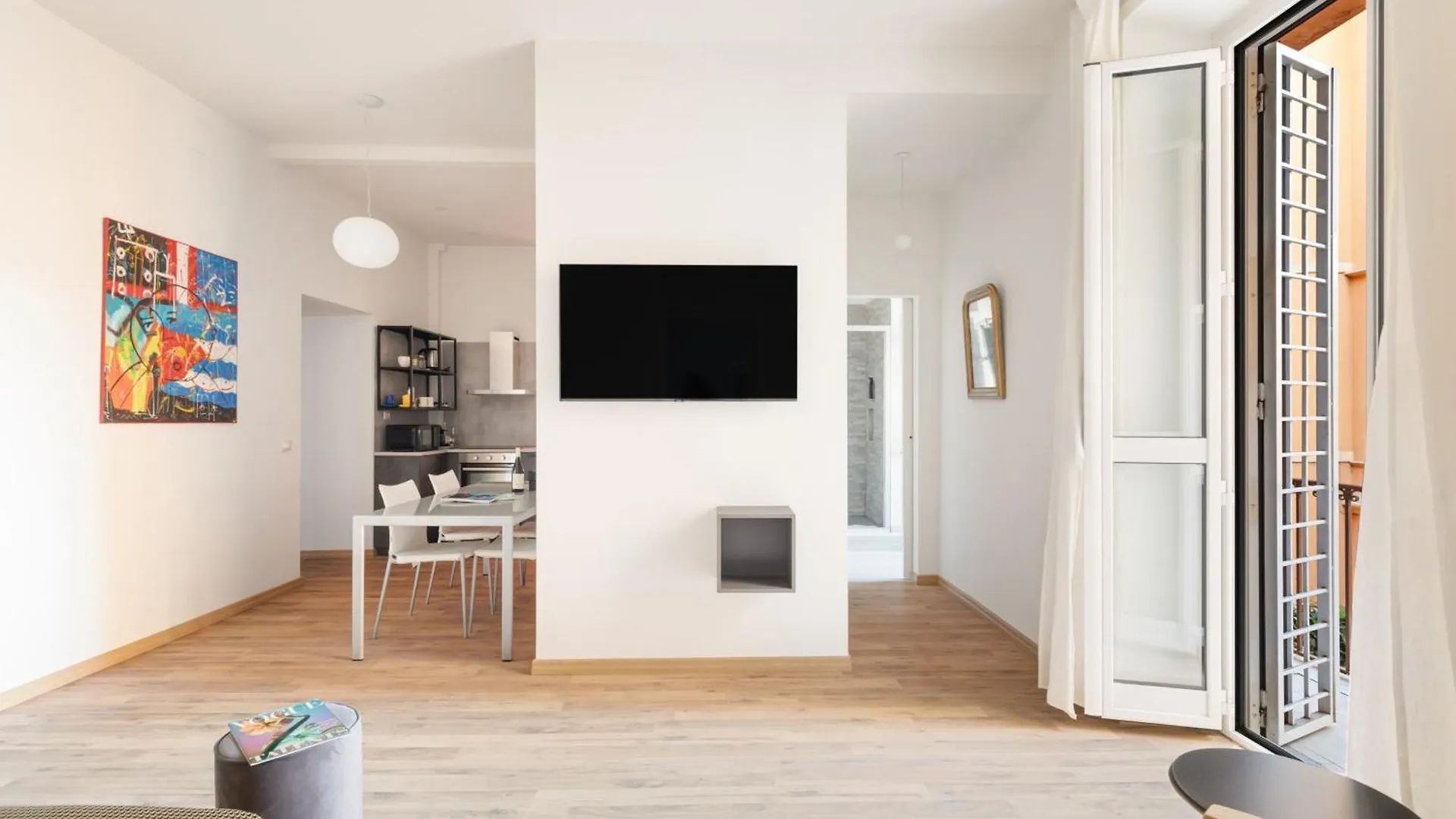 Επικοινωνία με το Vatican Lovely 2Br Apartment With Terrace